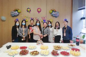 2020年11月份8XBET（中国）一站式服务平台员工生日会 生活需要仪式感，工作需要归