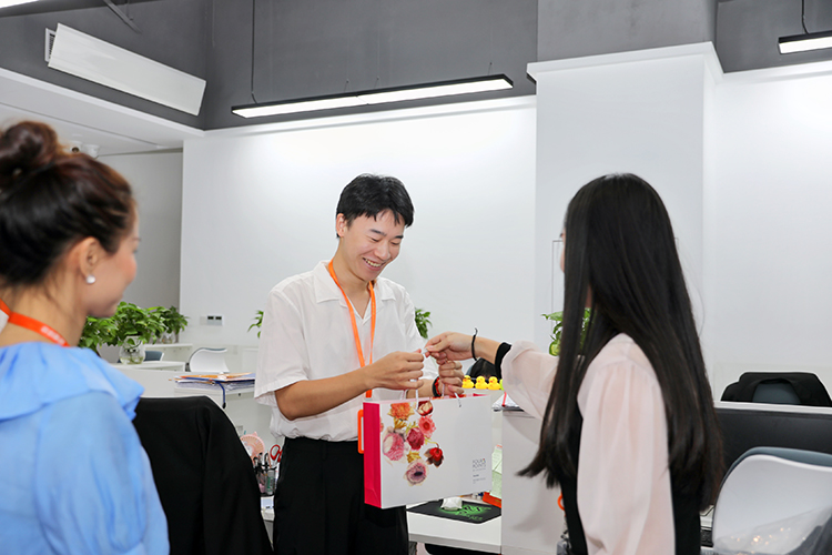 8XBET（中国）一站式服务平台集团