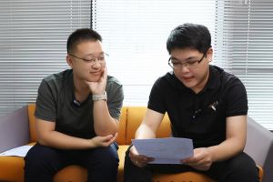 8XBET（中国）一站式服务平台人力资源HR点评：年薪百万的简历