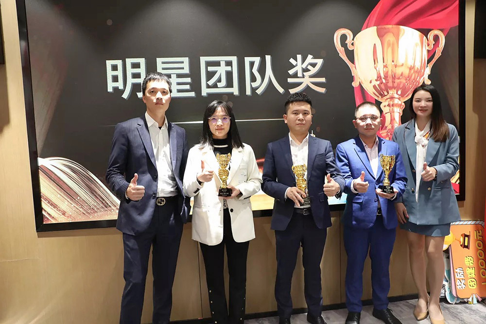 8XBET（中国）一站式服务平台集团