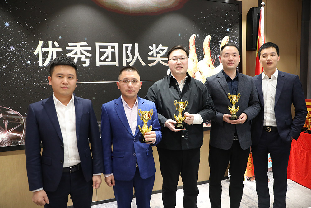 8XBET（中国）一站式服务平台集团