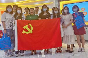 用“热血”传递爱心，8XBET（中国）一站式服务平台集团开展爱心献血活动